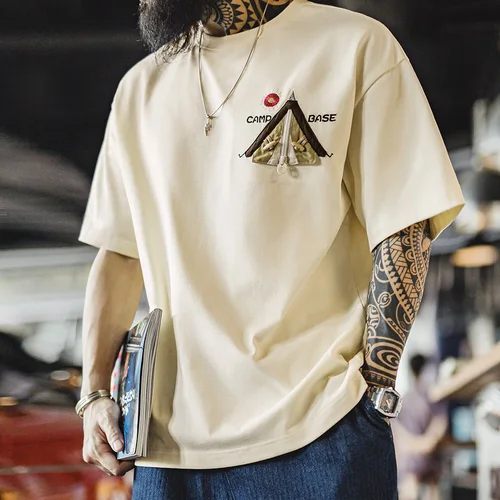 Maden-Camiseta de manga corta con retales bordados Vintage para hombre, Camiseta holgada de algodón de peso pesado, Tops informales Retro con cuello redondo acanalado