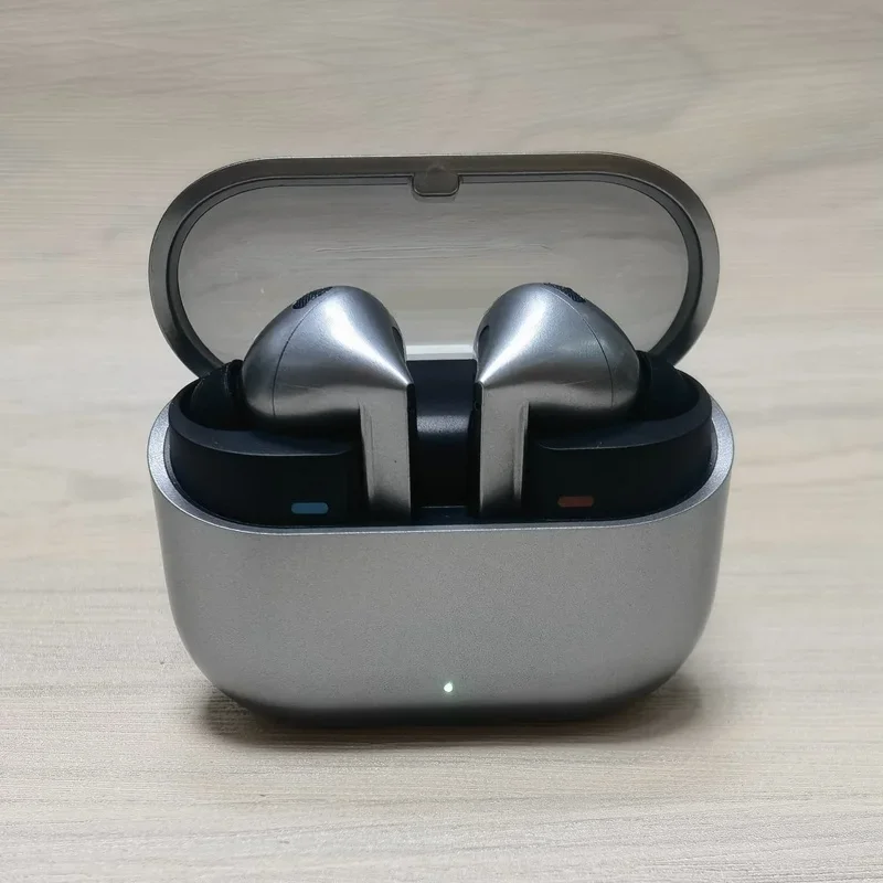 2025 سماعات أذن لاسلكية Galaxy Buds3 Pro، سماعات رأس هجينة ANC داخل الأذن، وقت تشغيل 25 ساعة، صوت هاي فاي لصالة الألعاب الرياضية/الجري