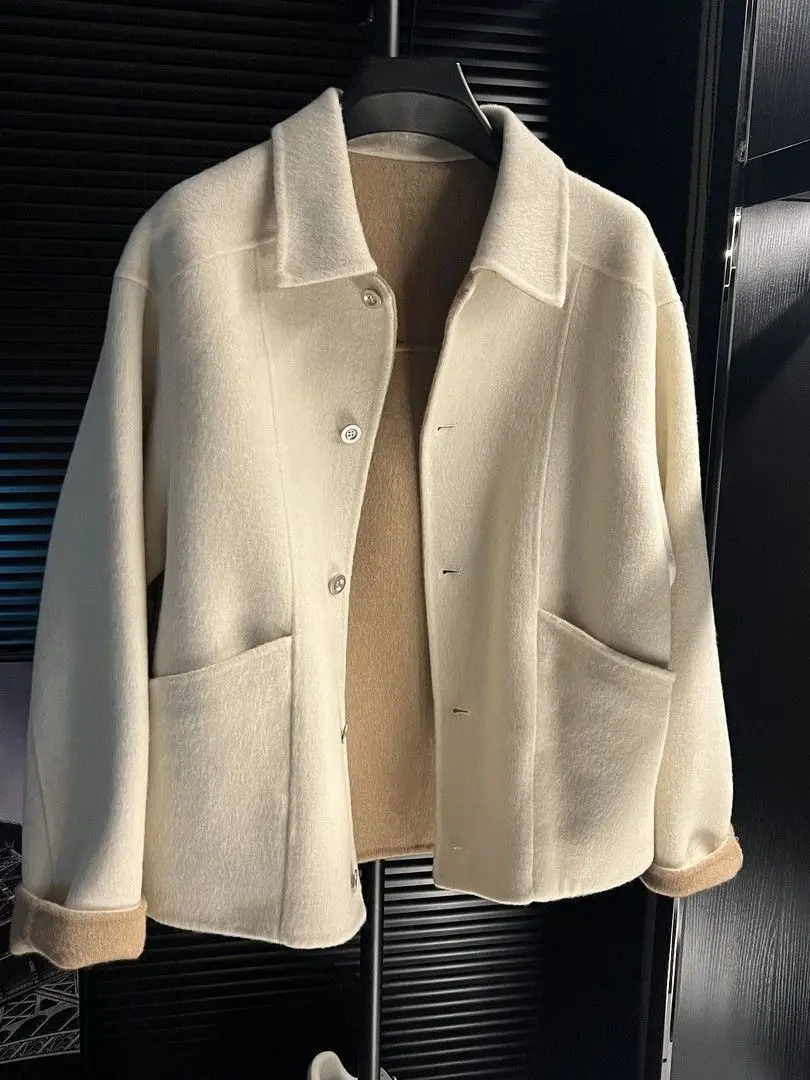 

2025 New Men's Casual Sle Jaet Autumn Winter Faion Brand Personali Flip Collar Outerwear Haome Top Stand Fit