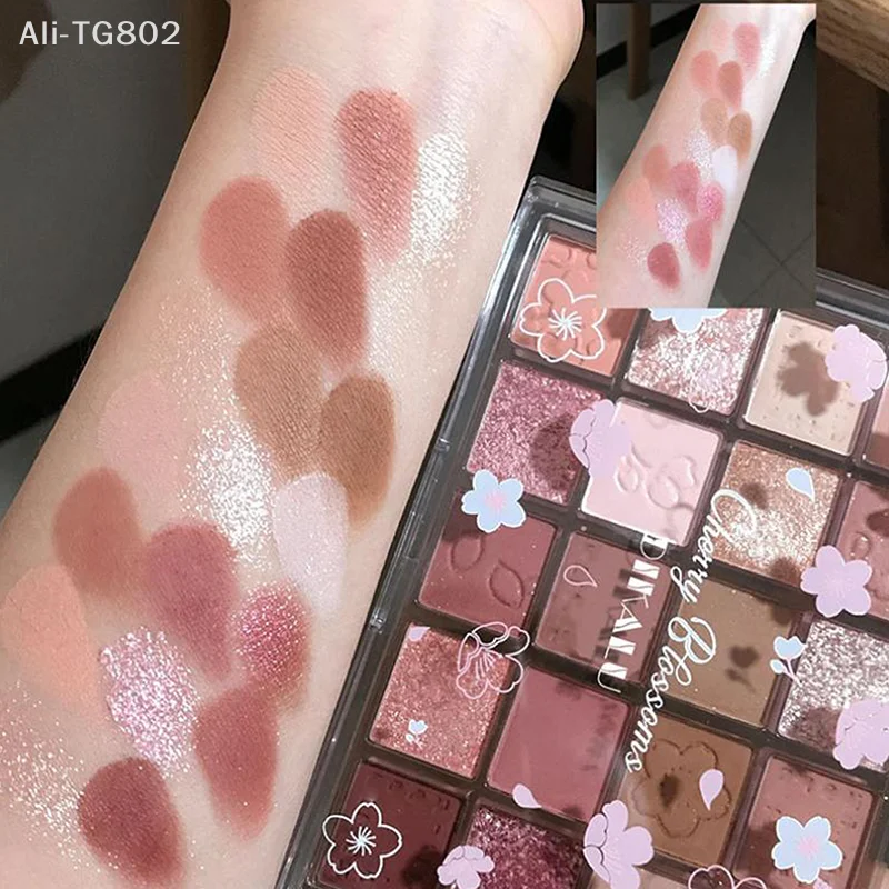 

DIKALU 20-цветная палитра теней для век Evening Cherry Dance, большая пластина с жемчужными матовыми мерцающими оттенками, доступная весенняя коллекция