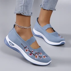 Spring new women's sports shoes, fashionable, breathable, lightweight, non-slip, wear-resistant, casual sports shoes, flat shoes