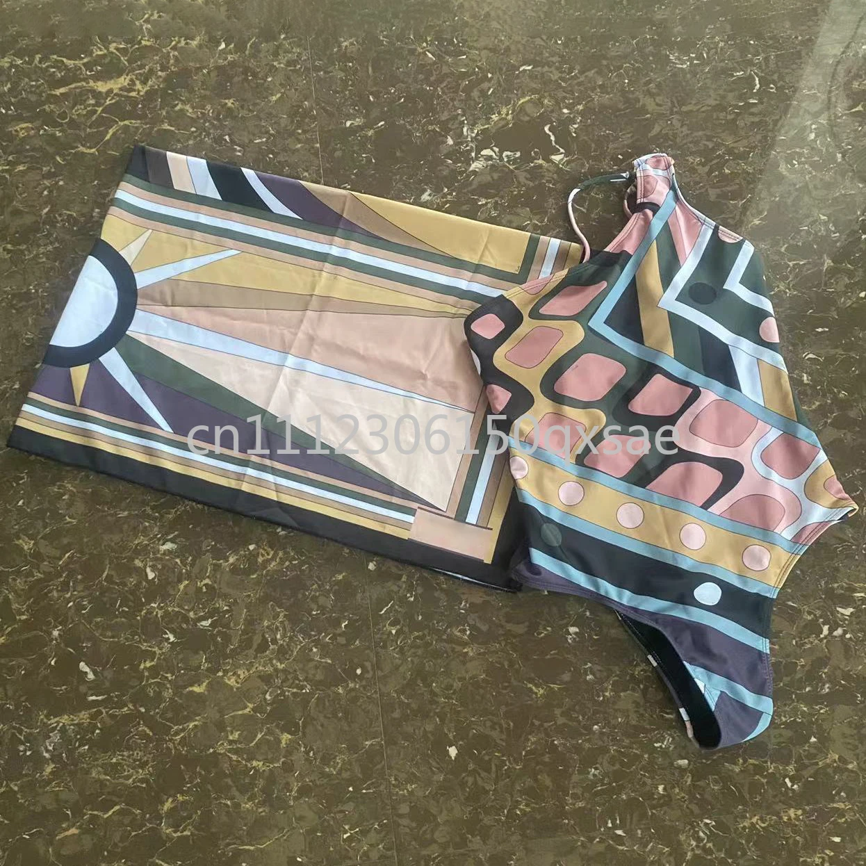 

Luxury Design Women's Brown Scarf Swimsuits with Letter Signature Logo Designer Lady Scarf Bikini Sets Beachwear Swimwear