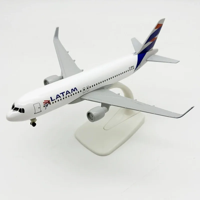 20cm Metal Scale Aircraft A320 Chile Latam Airways Diecast Airplane Models Kit With Landing Gear For Aviation Souvenir Display