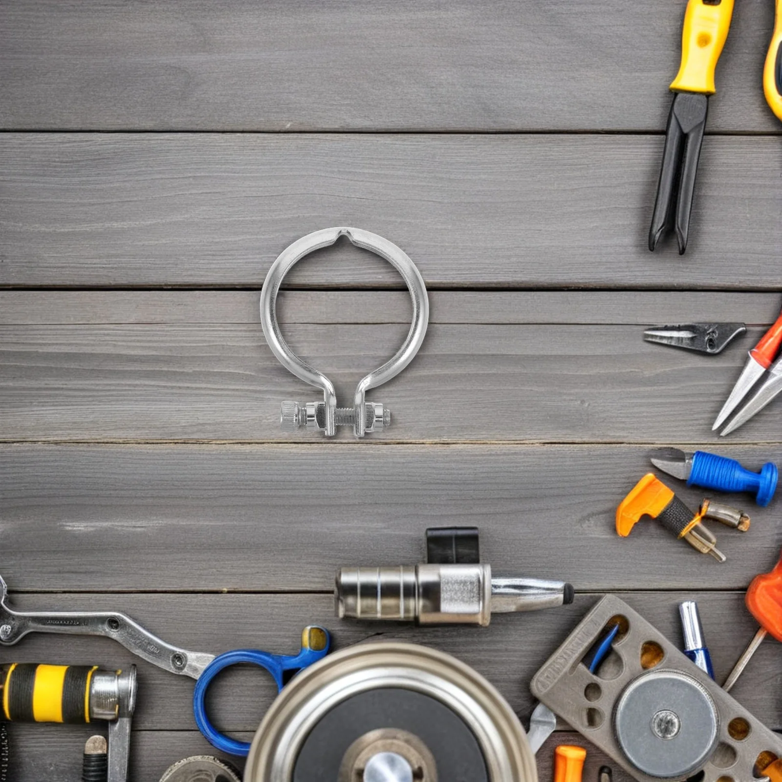 

Egr Tube Sealing Clamp for Metal Heavy Duty Exhaust Gas Recirculation Alignment Anti-Vibration Design Automotive Exhaust