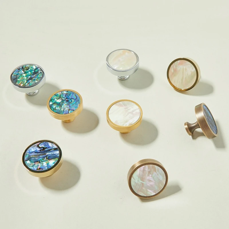 Kenop Lemari Pakaian, Kabinet, Laci, dan Pintu dari Kuningan dengan Desain Cangkang Warna-warni