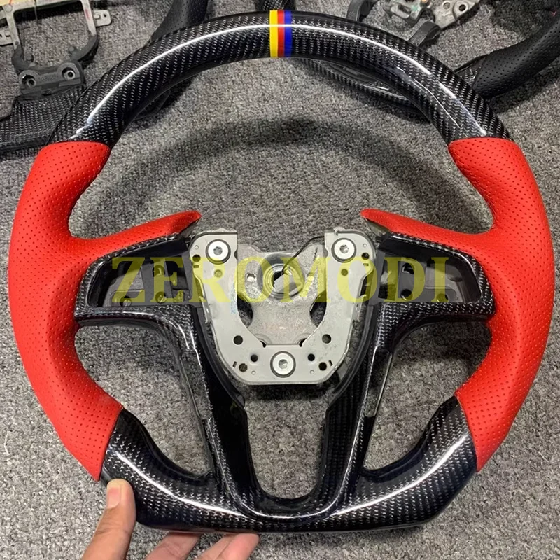 

Сменный руль из настоящего углеродного волокна с кожей для Hyundai Verna Accent 2010-2019