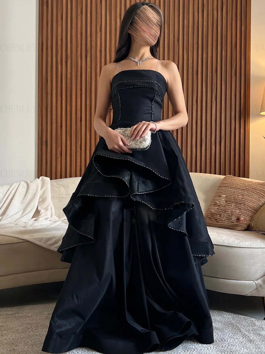 Exquisite Black Formal Occasion Dresses 2023 Strapless A-Line Long Ball Gown Tiered Satin Sexy Evening Party Gown فساتين الحفلات