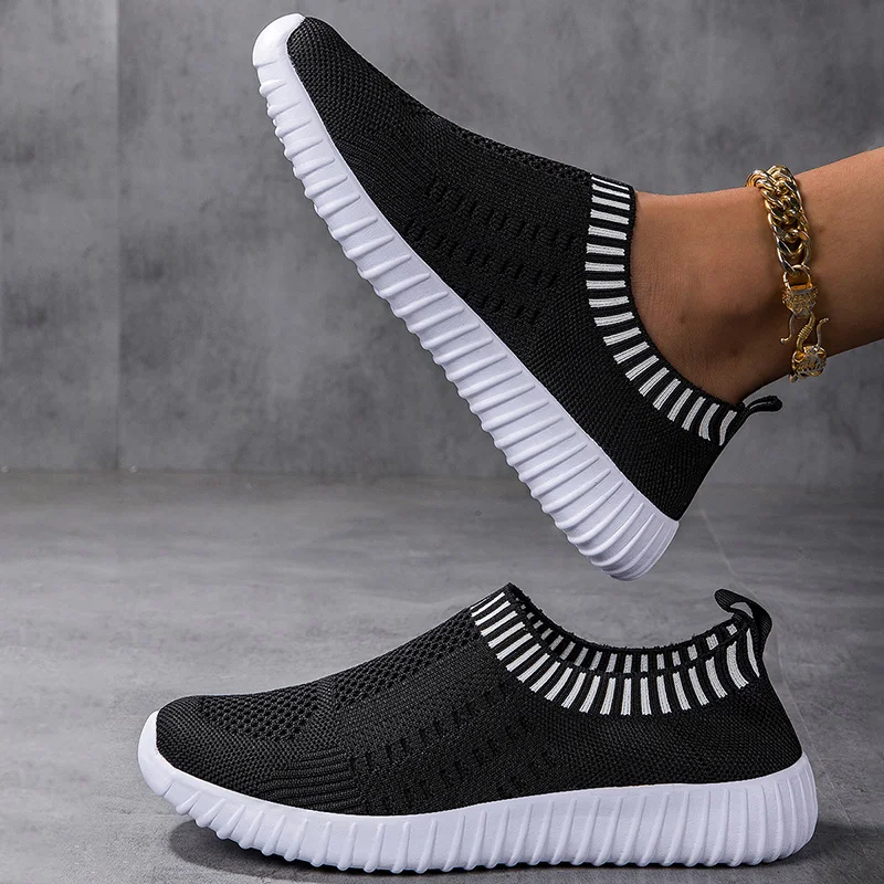 Summer Casual Women Sports Shoes Fashion Soft Sole Breathable Flat Shoes for Women Sneakers Comfort Tenis Running Walking Shoes