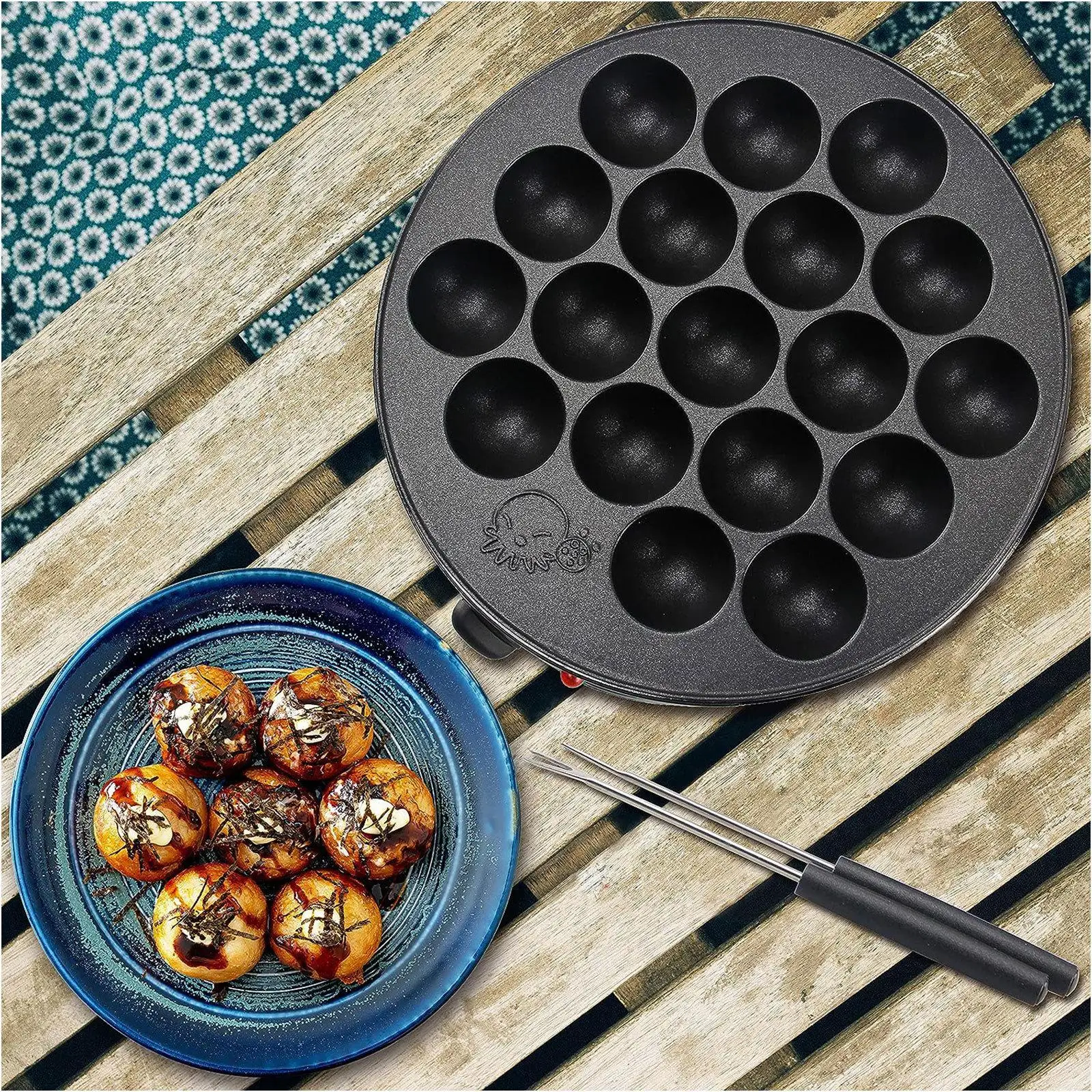 

220V Electric Takoyaki Maker Japanese Octopus Balls Maker 18 Holes Easy to Use Takoyaki Grill Pan for Restaurant Bar Household