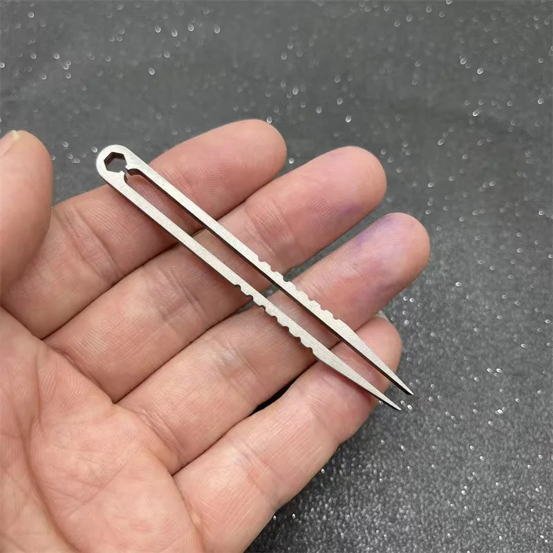 Titan TC4 Clip-Pinzette zum Aufheben und Klemmen, EDC-Mehrzweck-Gadget, professionelles Camping- und Outdoor-Taschen-Wartungswerkzeug, 6 Farben
