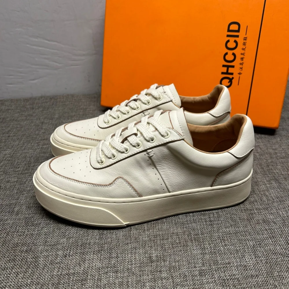 أحذية رياضية بيضاء من الجلد الطبيعي بتصميم جديد للخريف/الشتاء للرجال - قمة منخفضة، أحذية رياضية عصرية وغير رسمية، نعل واحد قابل للتنفس #1