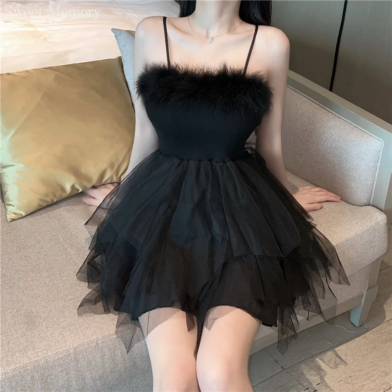 J054-vestido de cóctel corto para mujer, traje Sexy de malla de tul con corte en A, color negro, con tirantes de piel esponjosa, para fiesta de graduación, 2023