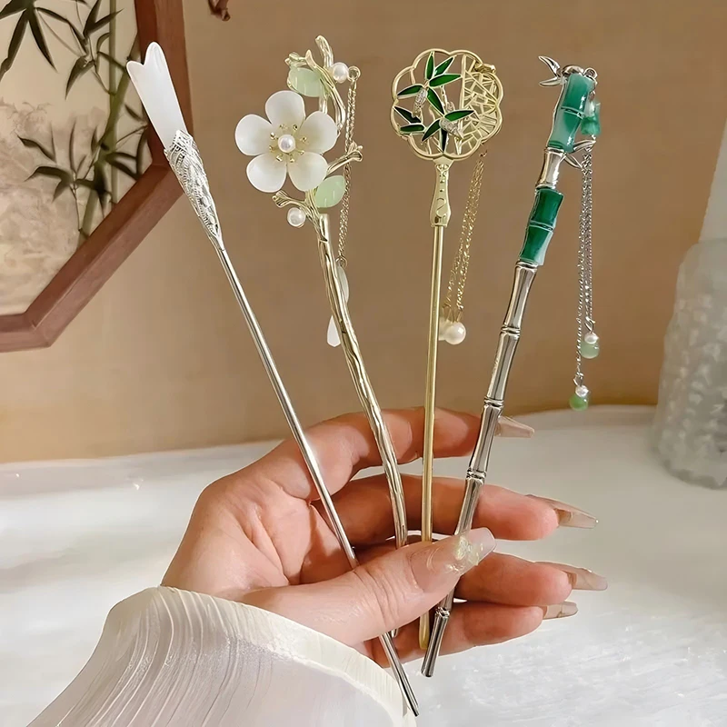 6pc/set Elegant Chinese Hair Clips Tassels Traditional Hair Sticks Women\'s Retro Metal Flowers Jade Decorations Hair Accessories
