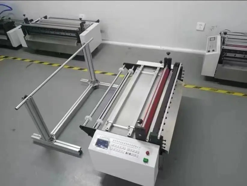 High Efficiency Industrial Desktop Cutting Machine for PVC PU Vinyl Aluminum Foil Plastic Paper Automatic Roll Sheet Motor