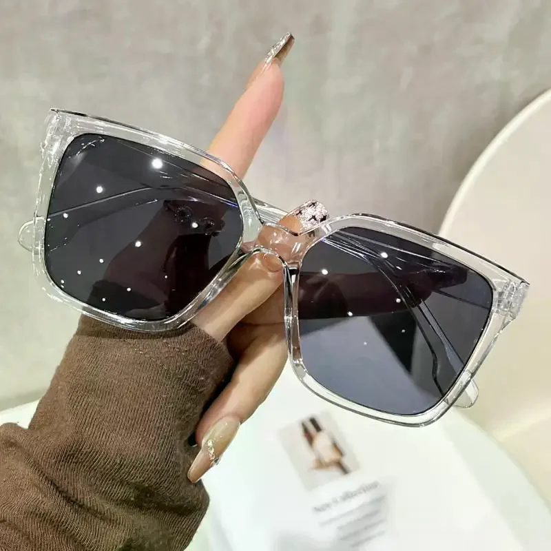 Vintage Style Sunglasses Woman  Shape Stylish UV Protection Sun Glasses For Men Driving Hiking Sunglass Women