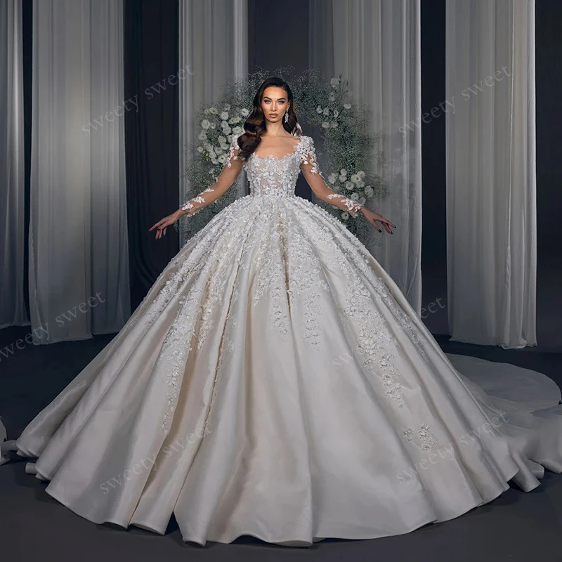 فستان زفاف رومانسي من الساتان مع ثوب حفلة دانتيل مطرز بأكمام طويلة وياقة مربعة مخصص للعروس بأربطة رداء MariéE من الساتان