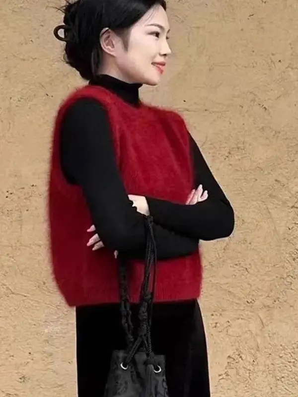 Red Knitted Woolen Vest Women's Early Autumn New Year's Sleeveless Outerwear Fashionable round Neck Button Design Commute Style