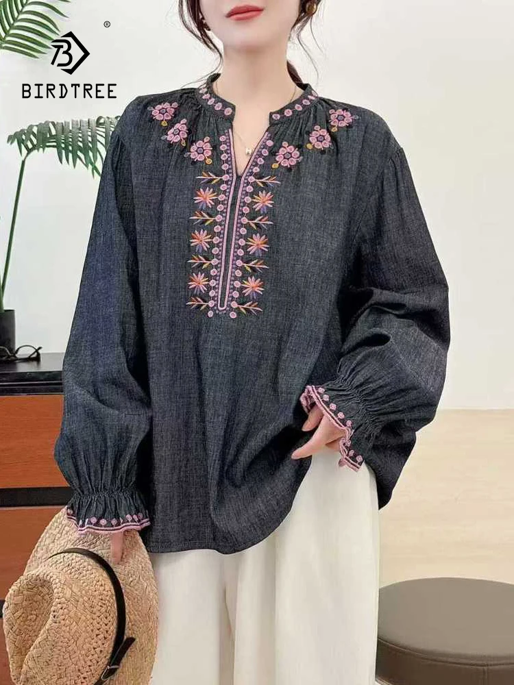 เสื้อเชิ้ตเดนิมแขนยาวฤดูหนาวปี 2025 ใหม่ ผู้หญิง คอวี ปักลายเรขาคณิต สไตล์โมริเกิร์ล วินเทจ ลายชนเผ่า ทรงหลวม รุ่น T5N552CC