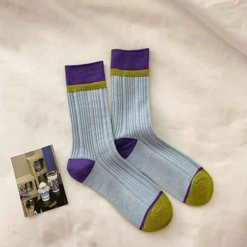 

Women's Retro Color Block Crew Socks Cotton mid Tube with Contrast Dark Patterns Fashion Stacked Socks