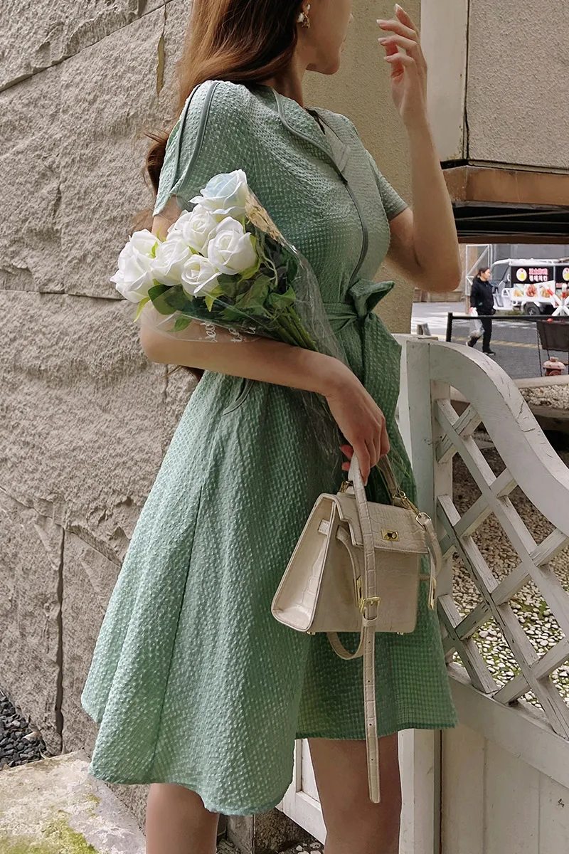 

Summer Solid Crepe De Chine Dress Green Women's Dress Puff Sleeves Lace Up Knee-Length A-Line Skirt Y2K 2025 DABUWAWA DA1BDR007
