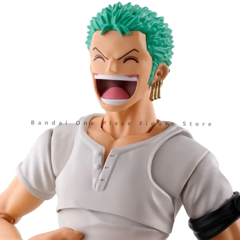 Bandai-figuras de acción originales de One Piece, juguetes de animación, modelo de coleccionista genuino, Anime Hobby, Roronoa SHF Zoro, preventa