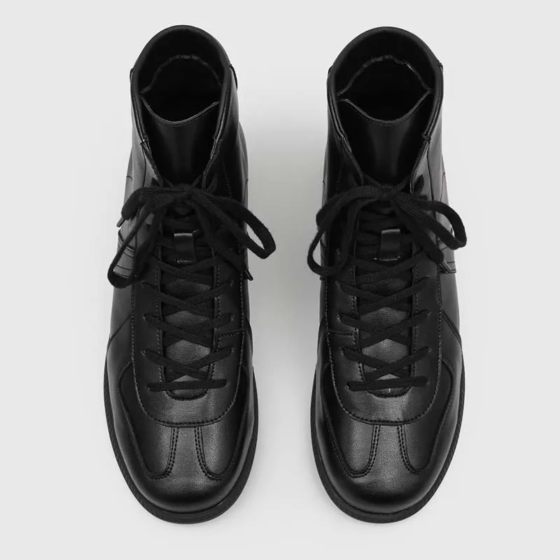 Men Classic Spliced High Top Casual Boots with A Soft Surface Simple Fashionable Height Increase Suitable for Daily Street Wear view 4