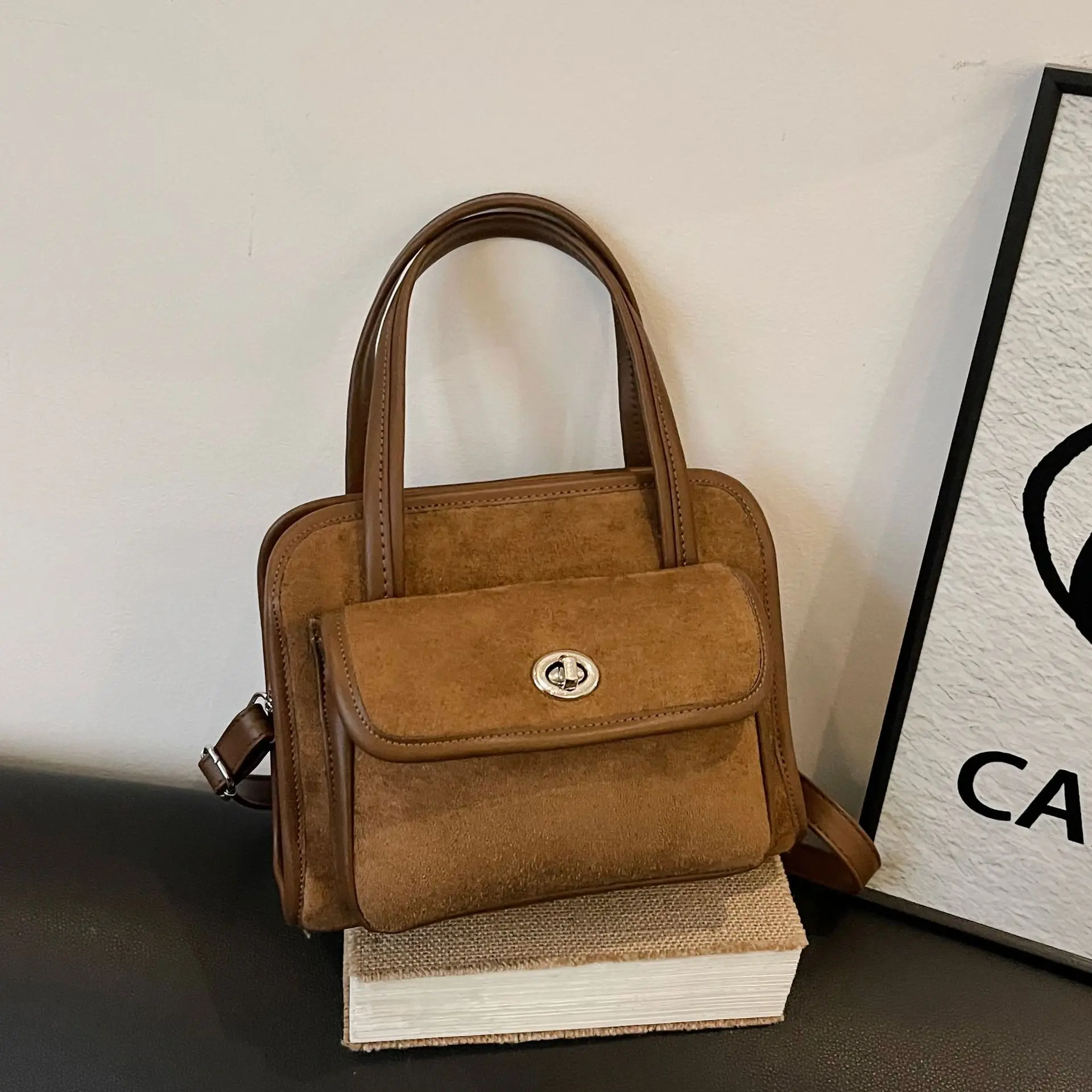 

Просторный портфель 2025 года, минималистичная женская сумка через плечо, нишевая сумка-тоут «день-ночь», повседневная сумка через плечо, текстурированная сумка-слинг