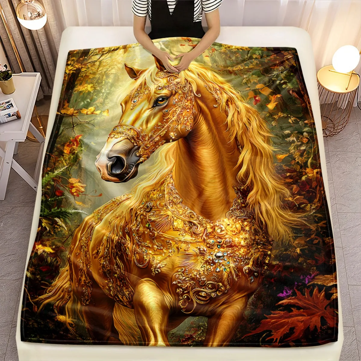1pc Golden Horse with Jewel Ornament Fleece Blanket Flannel Throw Royal Artistic Design Bed Cover Elegant Animal Decor Gift
