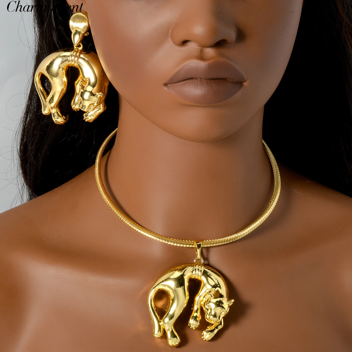 Dubai Leopard Animal Jewelry Set for Women Originality 18k Gold Plated Smooth Necklace Hollow Pendant Party Dangle Earrings Gift