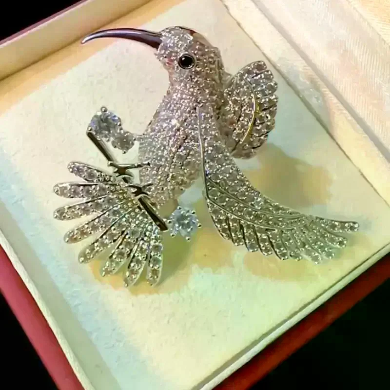 Fashion Exquisite Shiny Rhinestone Hummingbird Brooches For Women Clothing Coat Jewelry Accessries Gift