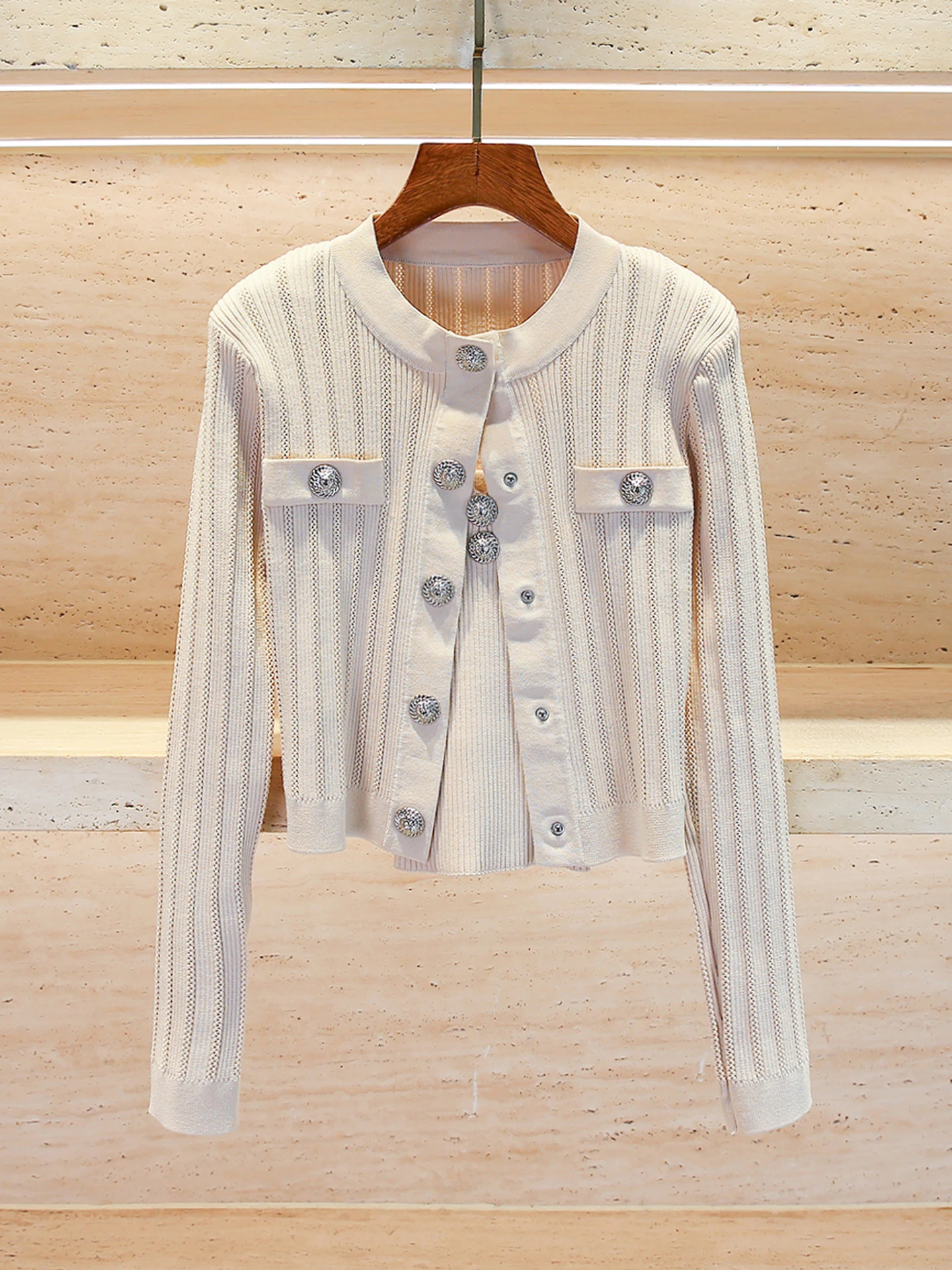 

High-End Women's Knitted Stripe Sweater Set with Inner Strap 2025 Autumn Winter Commute Sle Regular Fit Medium Softn