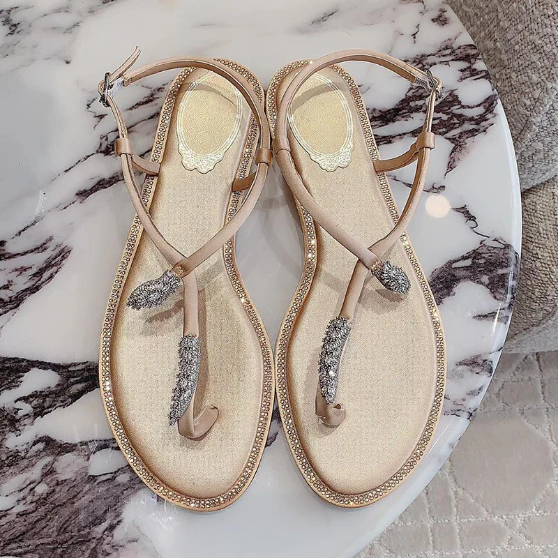 Clip Toe Narrow Band Sandals Women Crystal Buckle Decor Fashion Brand Beach Flip Flops Thong Shoes Flat Heel Ladies Casual Shoes