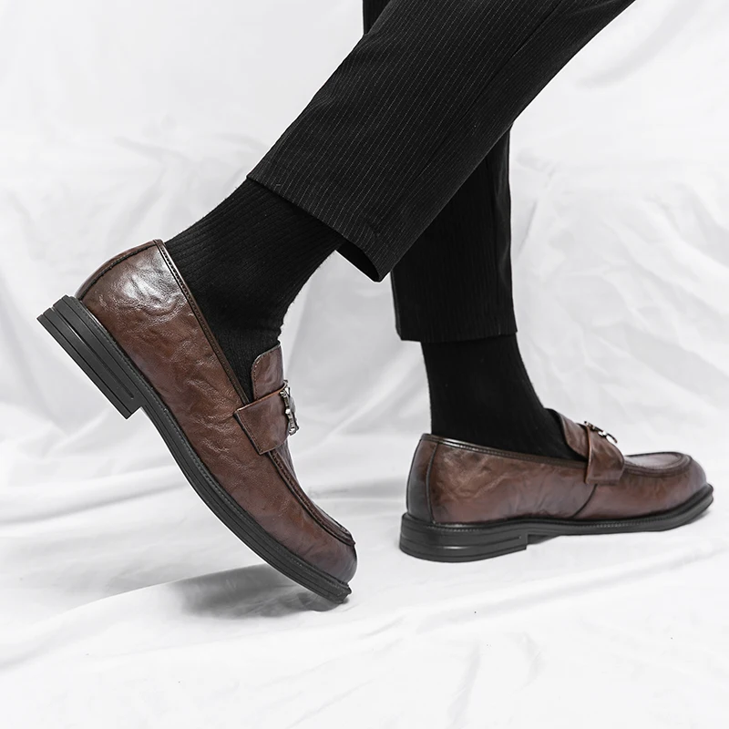 حذاء بدون كعب كاجوال للرجال مناسب للربيع والخريف في منتصف العمر الارتفاع المتزايد للرجال والأحذية العصرية