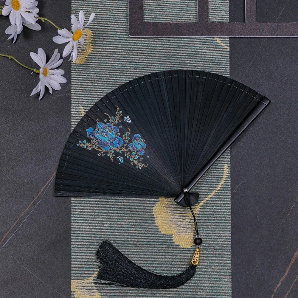 

Chinese Style Japanese Classical Folding Fan Ancient Style Black Women's Folding Fan Exquisite Handmade Bamboo Fan
