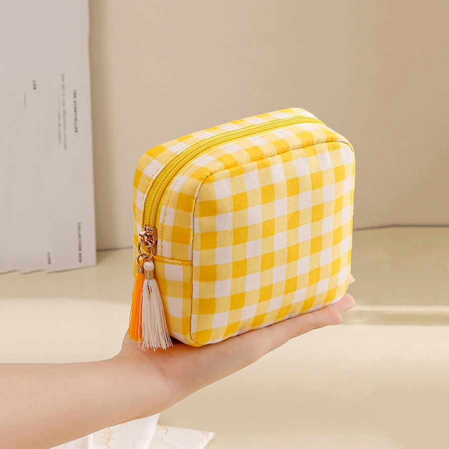 Korean Plaid Tassel Sanitary Pad Pouch Portable Zipper Cosmetic Bag Large Capacity Lipstick Makeup Storage Organizer