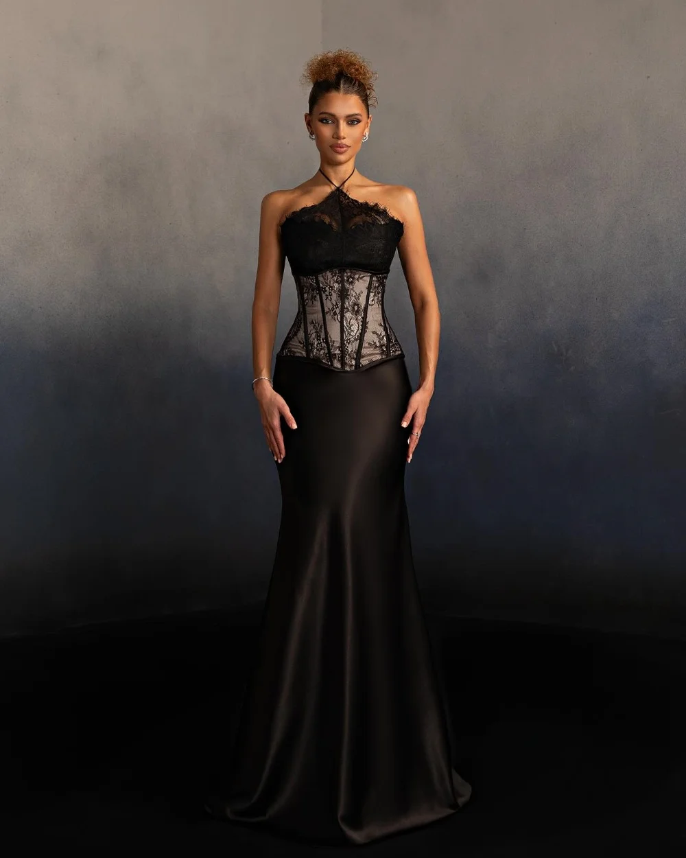 

Customized Matching Sexy Lace Pleat Mermaid Halter Long Dresses Evening Dresses for Woman Sizes Available Modern Style Fashion