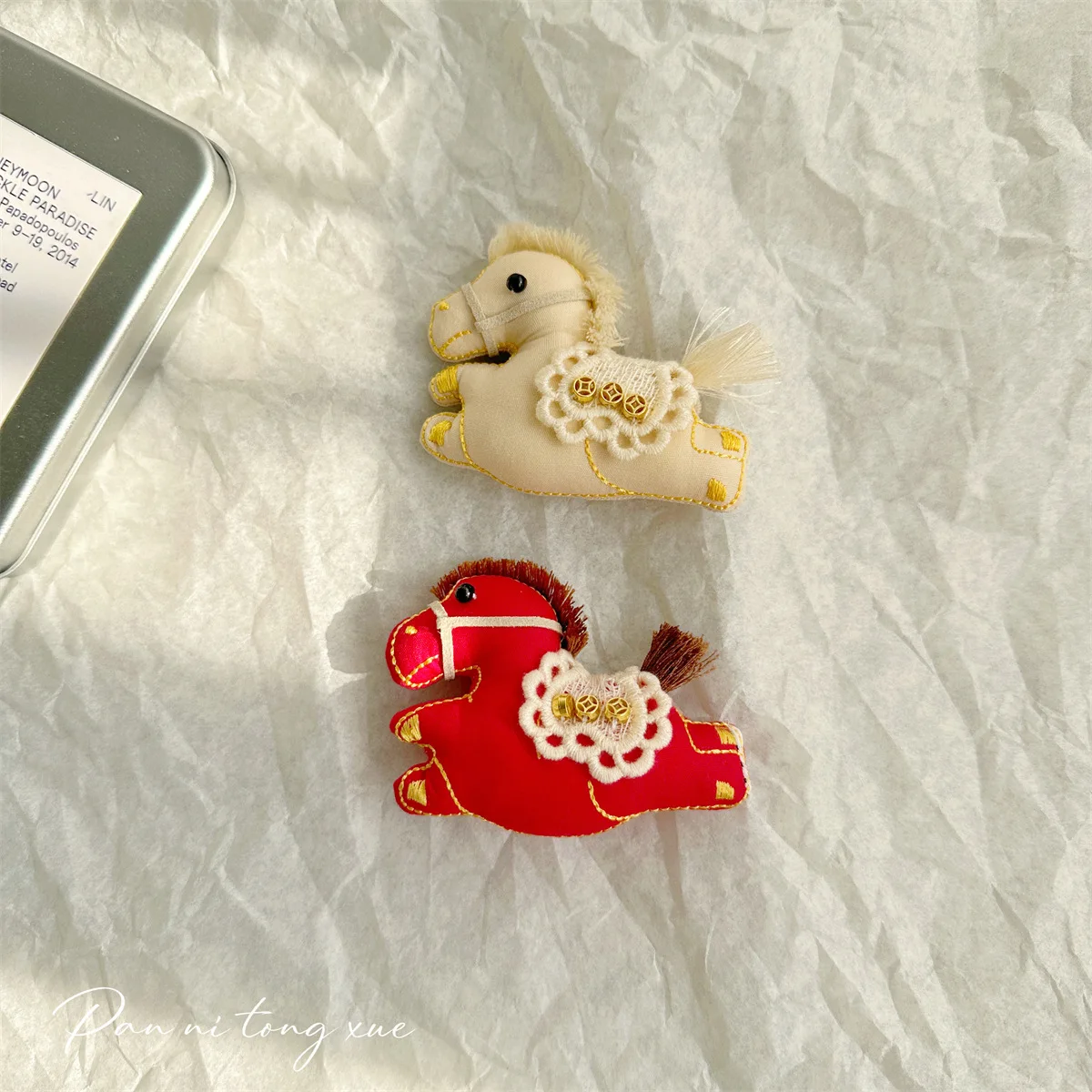 

Новая брошь-игрушка в виде пони ручной работы из ткани, аксессуары для одежды, материалы для рукоделия