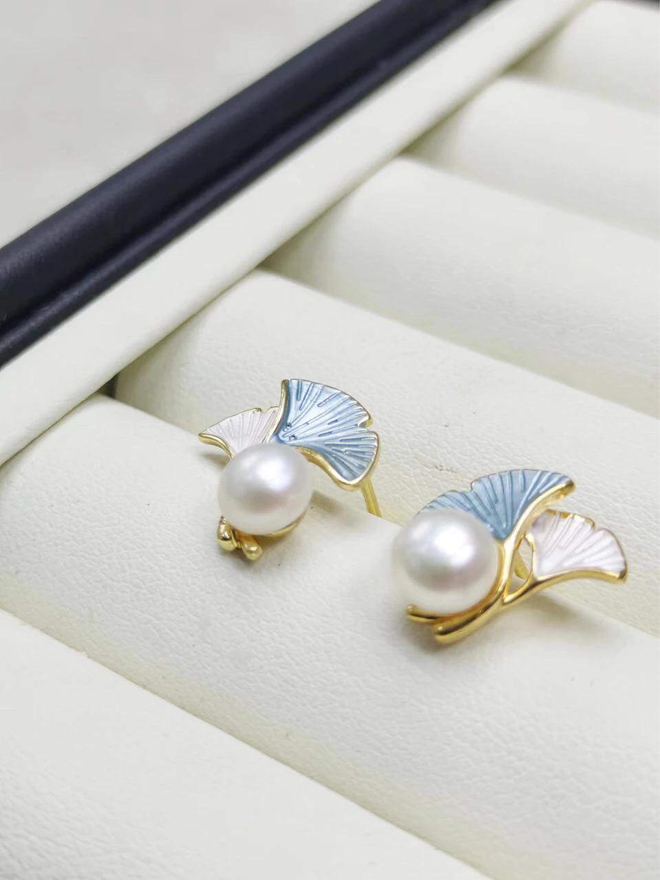 Freshwater 6-7mm White Color Pearl Earrings Stud Earrings Nice Party Wedding Girl Female Women Gift 10 pairs/lot