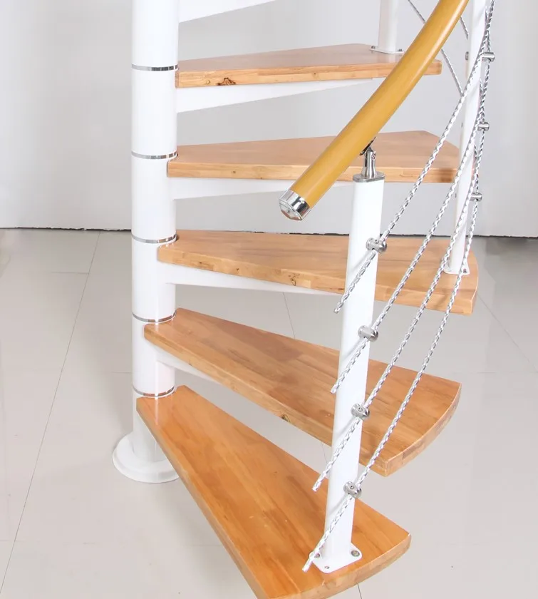 カスタマイズ可能な耐久性のある階段/狭いスペース向けの室内木製螺旋階段