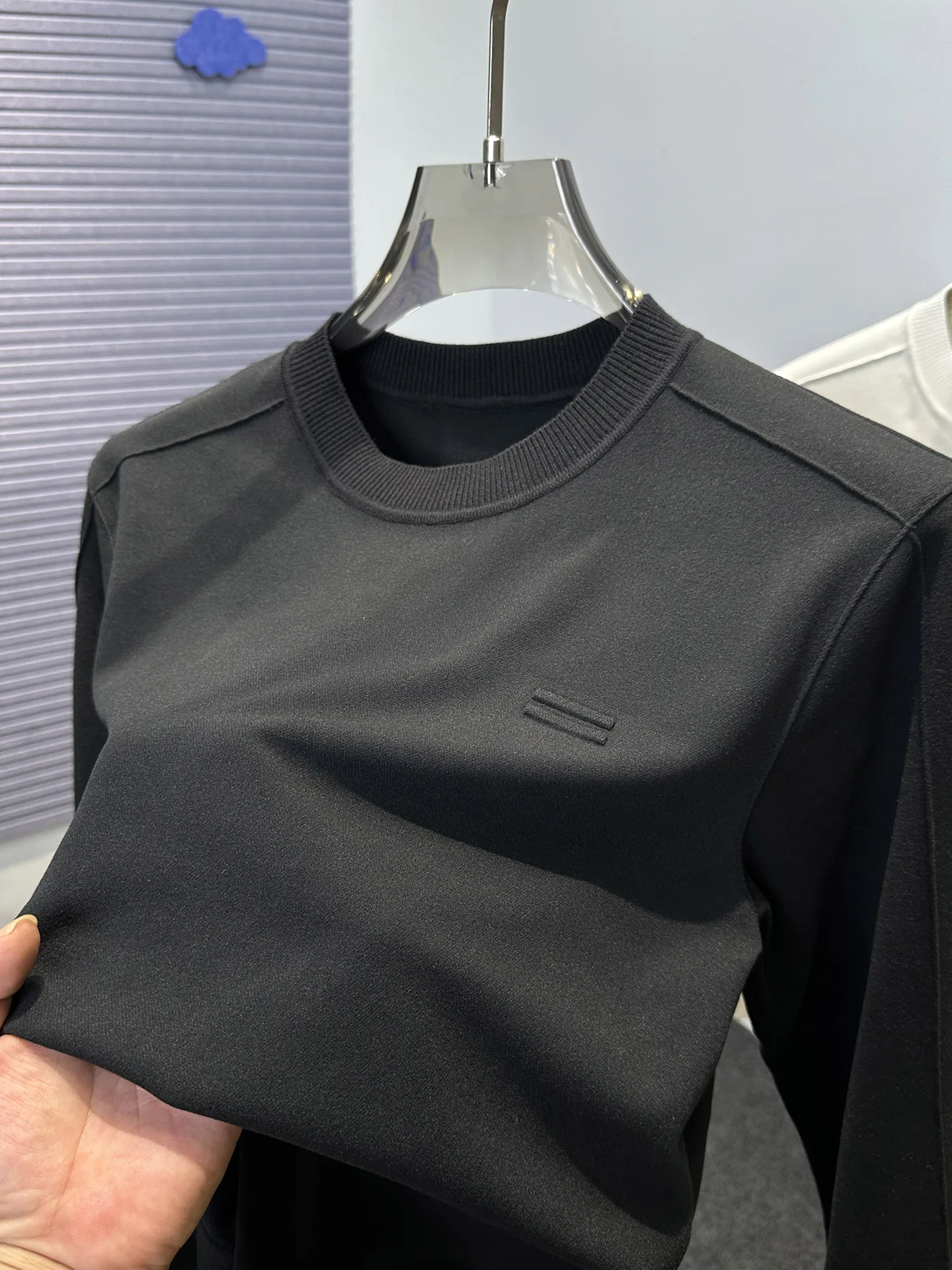 

Casual Loose round Ne Long Sve Hoodie Men's Autumn Winter Faionable Color All-Match Overhead T-irt Polyester F...