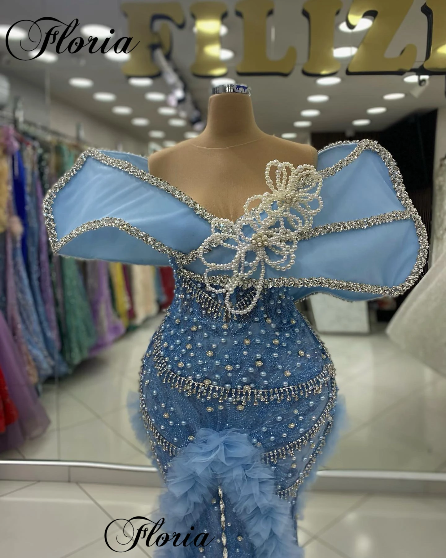 High Fashion Sky Blue Celebrity Dresses With Crystals Elegant Red Carpet Runway Dresses Vestidos De Noche Evening Gowns 2024