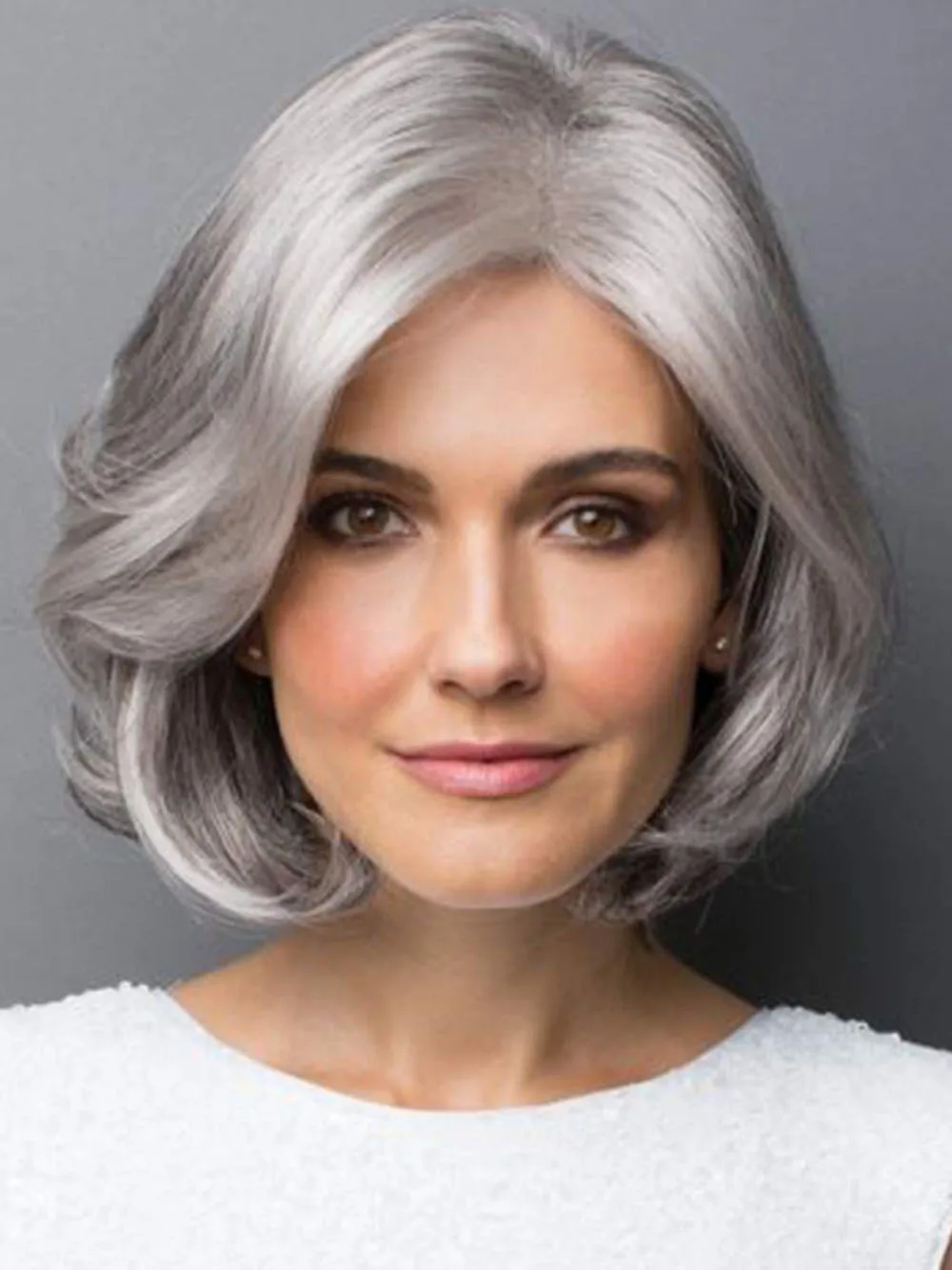 Strongbeauty Old Women's Gray Wigs for Women Older Silver Grey Short Wavy Bob Synthetic Hair Wigs