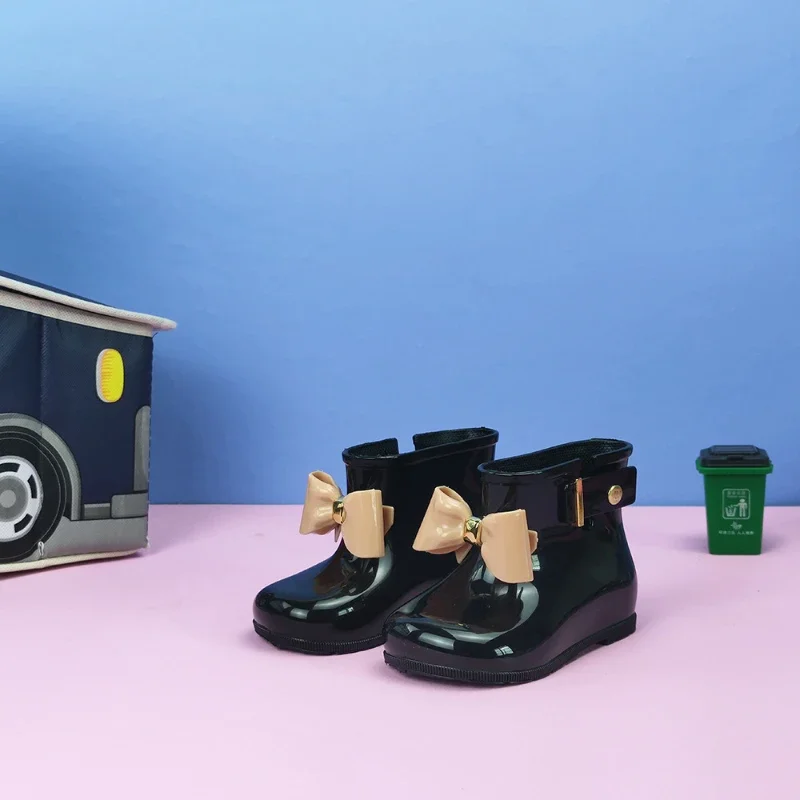 New Soft Soled Rubber Boots for Children Cute Princess Jelly Water Boots Fashion Trendy Rain Boot Girl Туфліки На Дівчинку