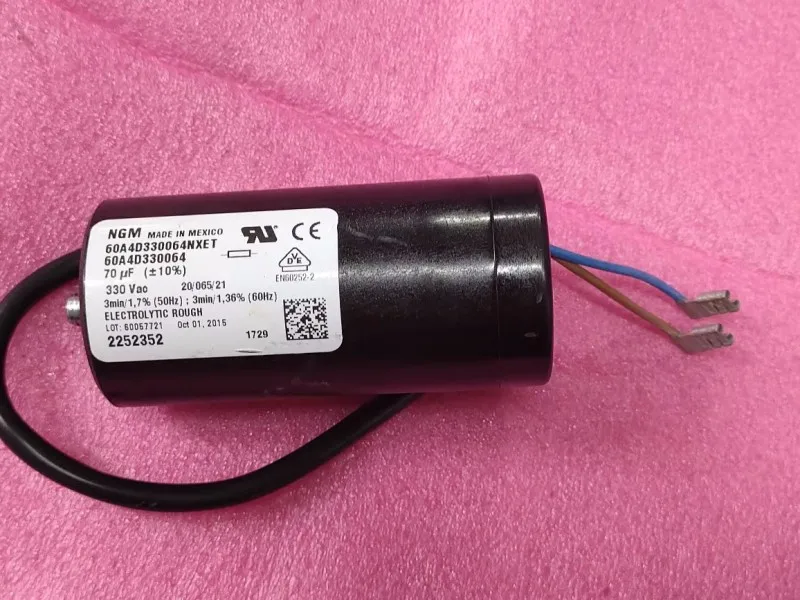 Buzdolabı kompresörü başlangıç kondansatörü 70uf330vac kondansatör NGM 60A4D için 330064 NXET 60A2S 220088 GÖZ