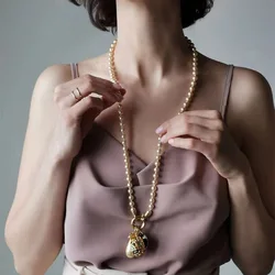 2023 New Europe and America New Pearl Love Jewel Pendant Necklace