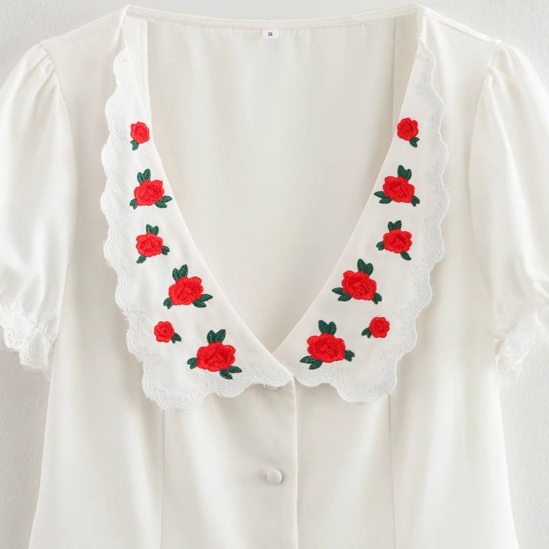 Abito monopetto bianco elegante con scollo a V e bottoni sottili Abito da donna Min Wave Abito con maniche a petalo Abito estivo con ricamo floreale francese