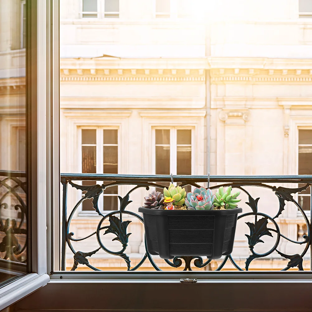 

1Set Wall-Mounted Hanging Flowerpot Sturdy Plastic Plant Stand Romantic Garden Flower Basket for Succulents Flowers Space-Saving