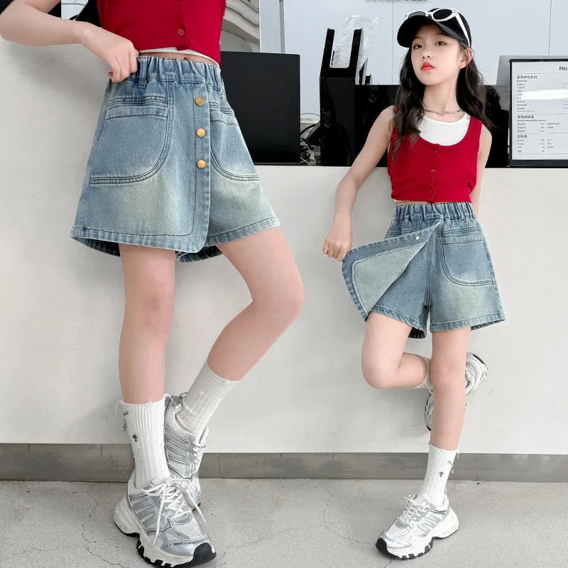 

2025 Summer New Girls Denim Short Culottes Children Shorts Pants Skirt Teenage Children Fashion Girls Three-button Skirt Shorts