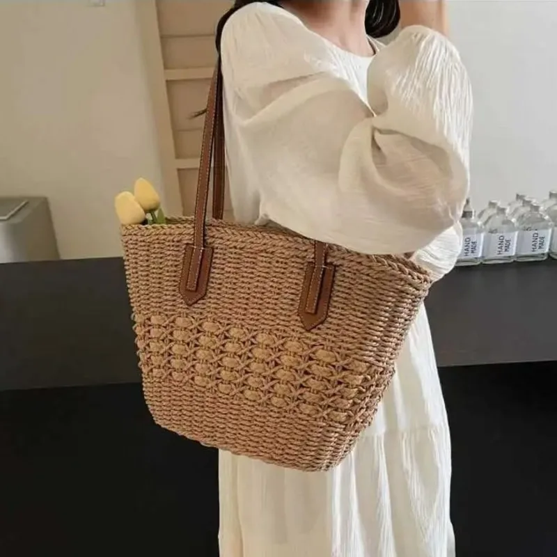 

Hollow bag women's large capacity versatile woven shoulder bag commuter straw tote bag straw bag large tote seaside