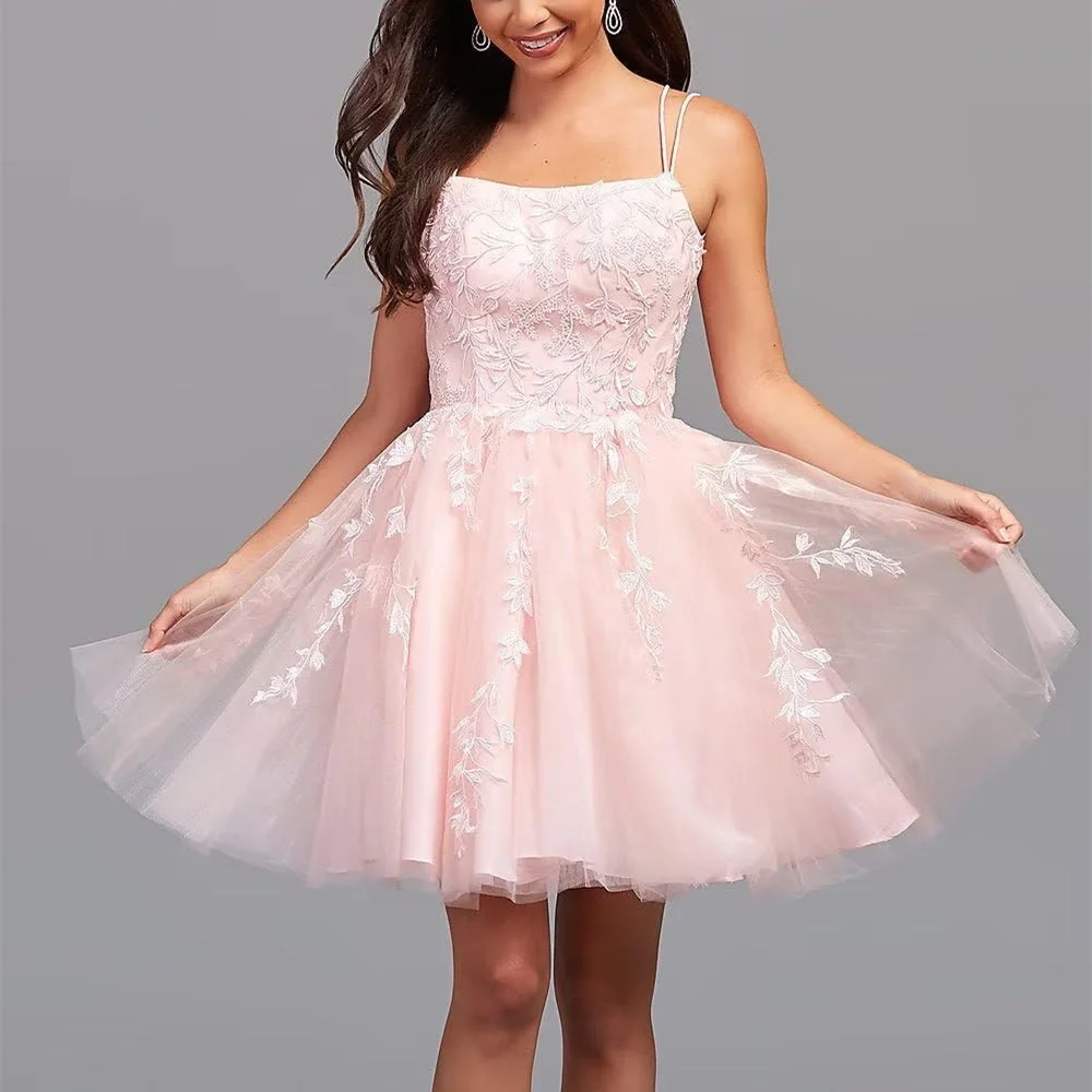 

Beautiful A-line Sleeveless Lace Appliques Short Homecoming Dresses for Teen Spaghetti Straps Tulle Cocktail Gown Mini PromDress